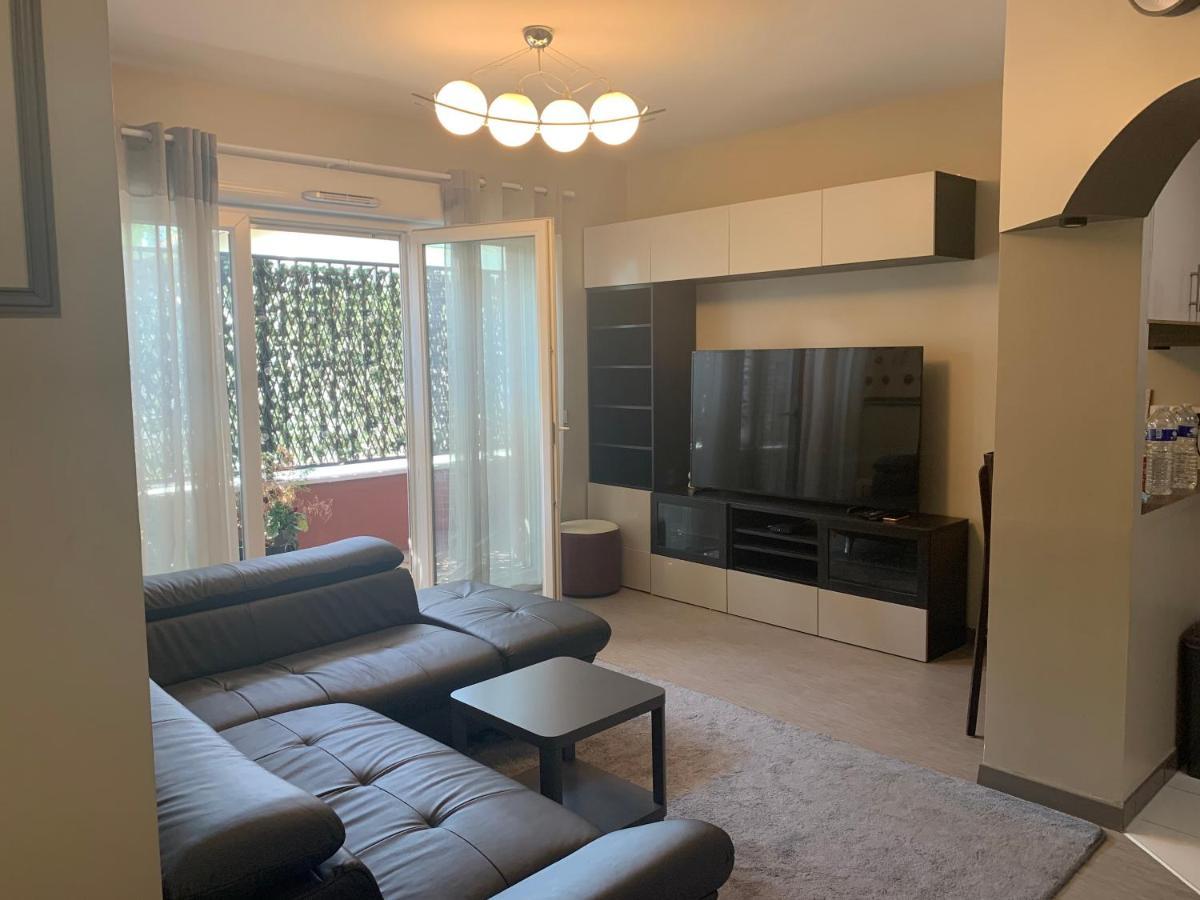 Luxurious Flat In Bondy, Apartment Exterior photo